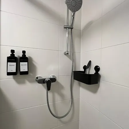 Apartment Moderne Naehe Hbf-lift-tiefgarage-contactless Check-in