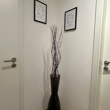 Moderne Naehe Hbf-lift-tiefgarage-contactless Check-in *