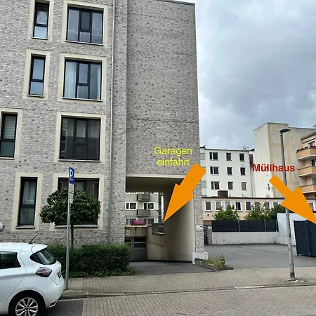 Moderne Naehe Hbf-lift-tiefgarage-contactless Check-in *